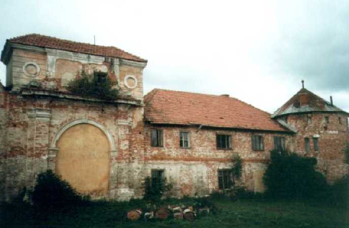 Psary, brama wjazdowa